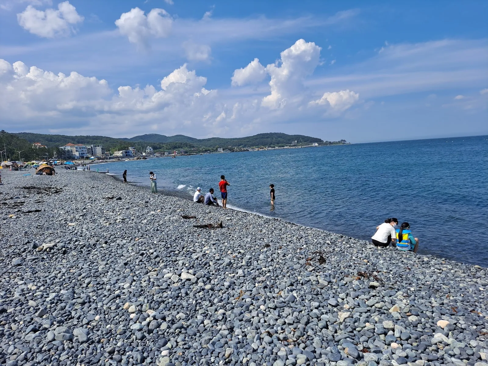 몽돌해변