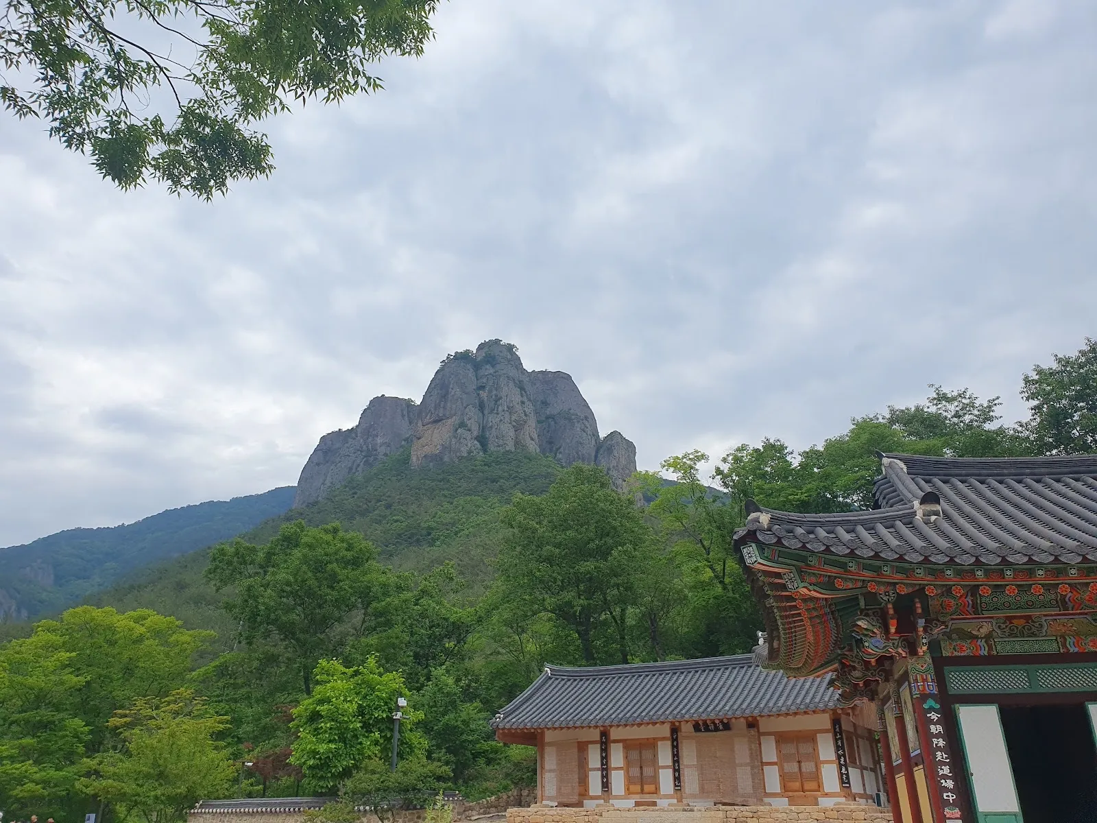 암봉