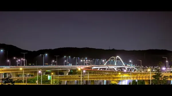아치교