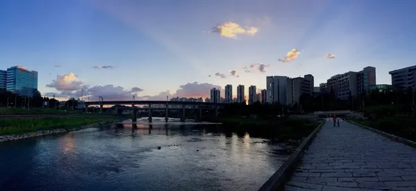 하천