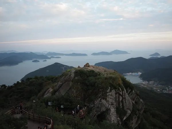 암봉