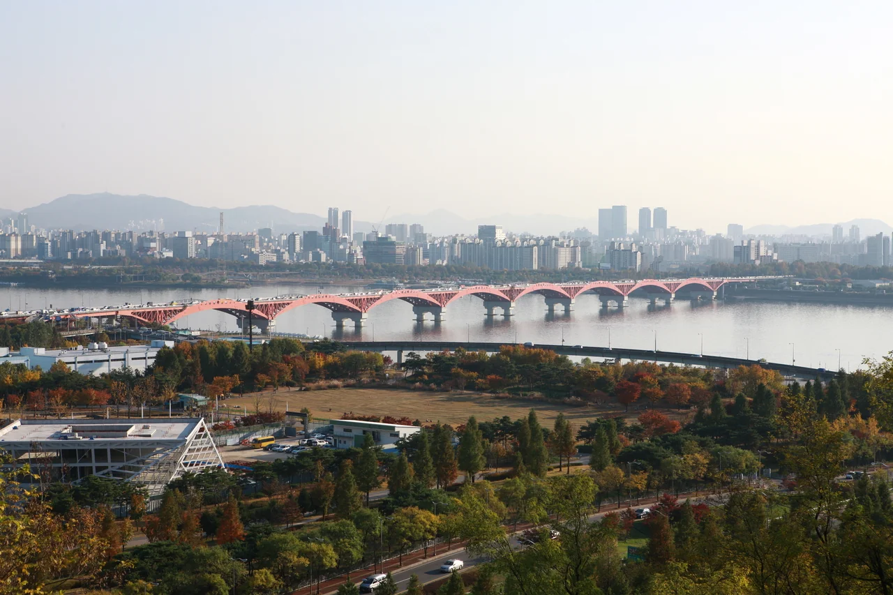 붉은 아치교