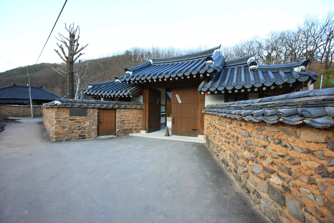 한옥 대문