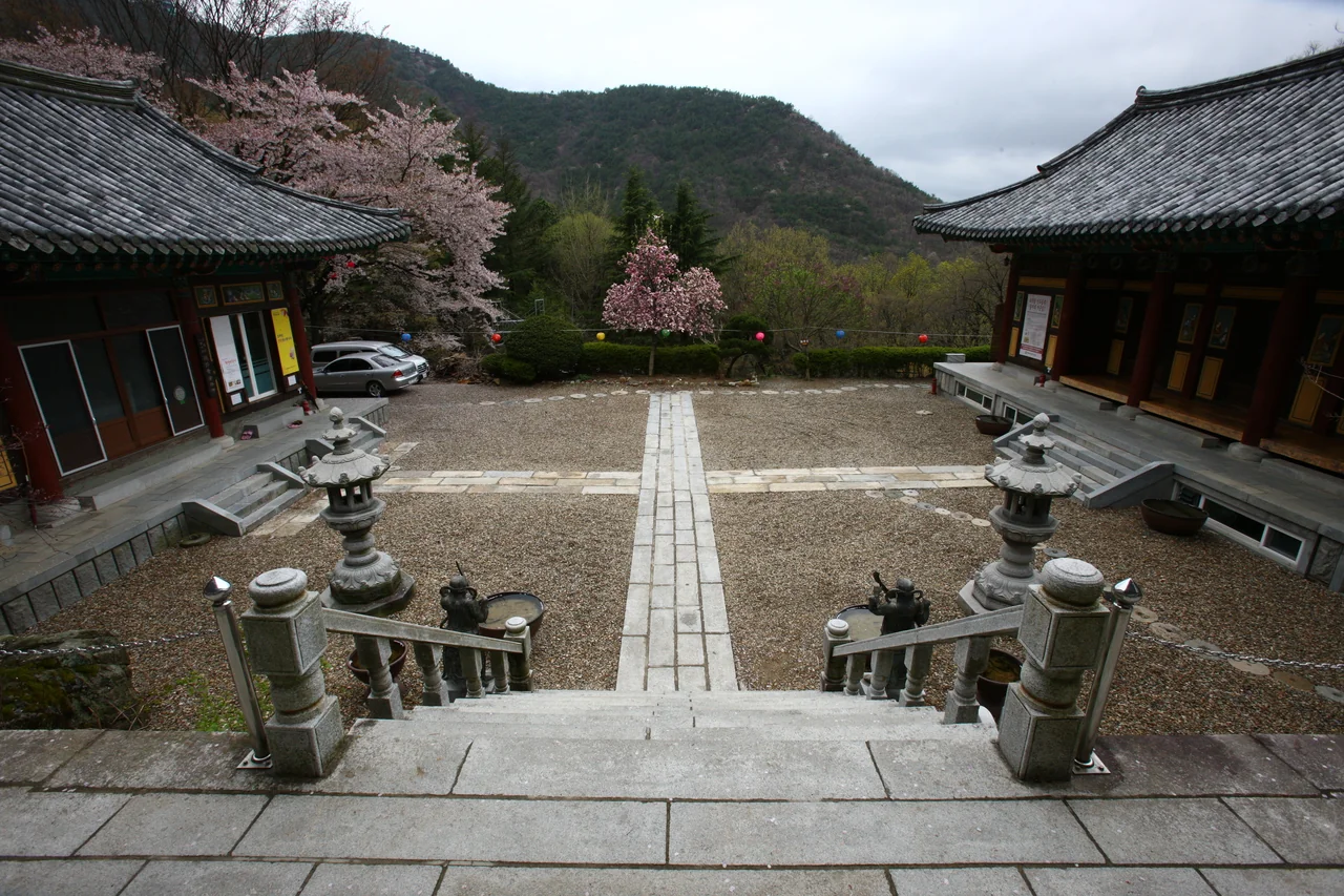 사찰
