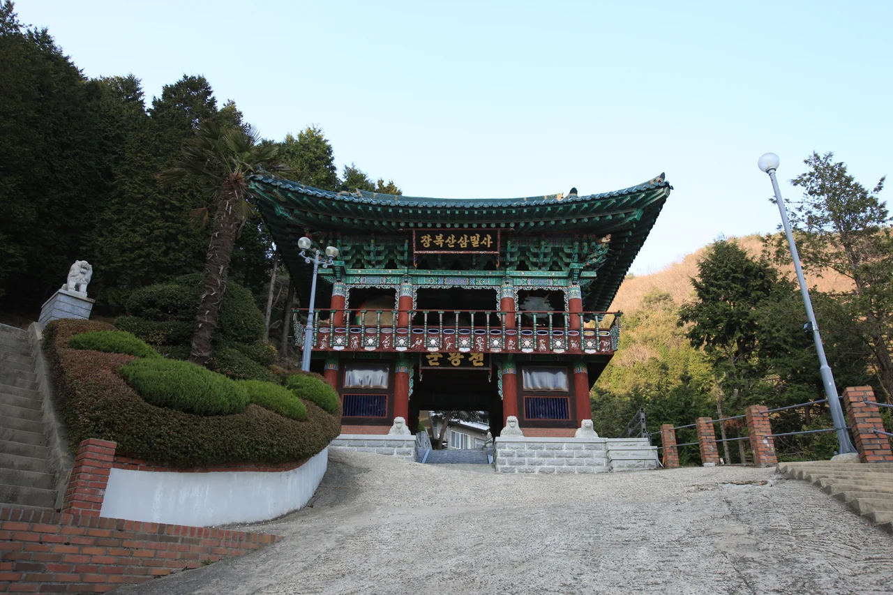 사찰 누각