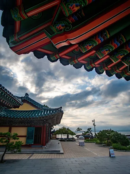 단청 처마