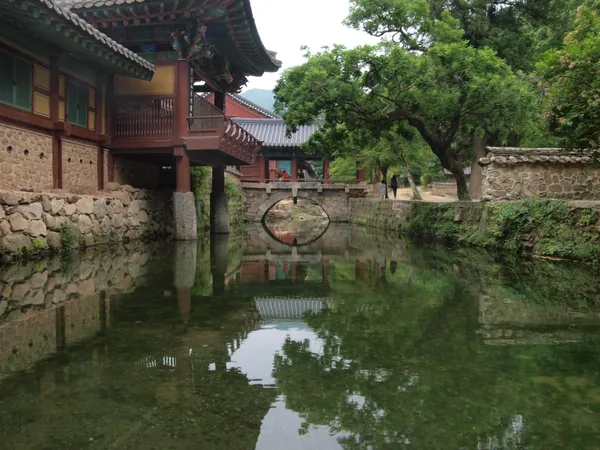 아치교
